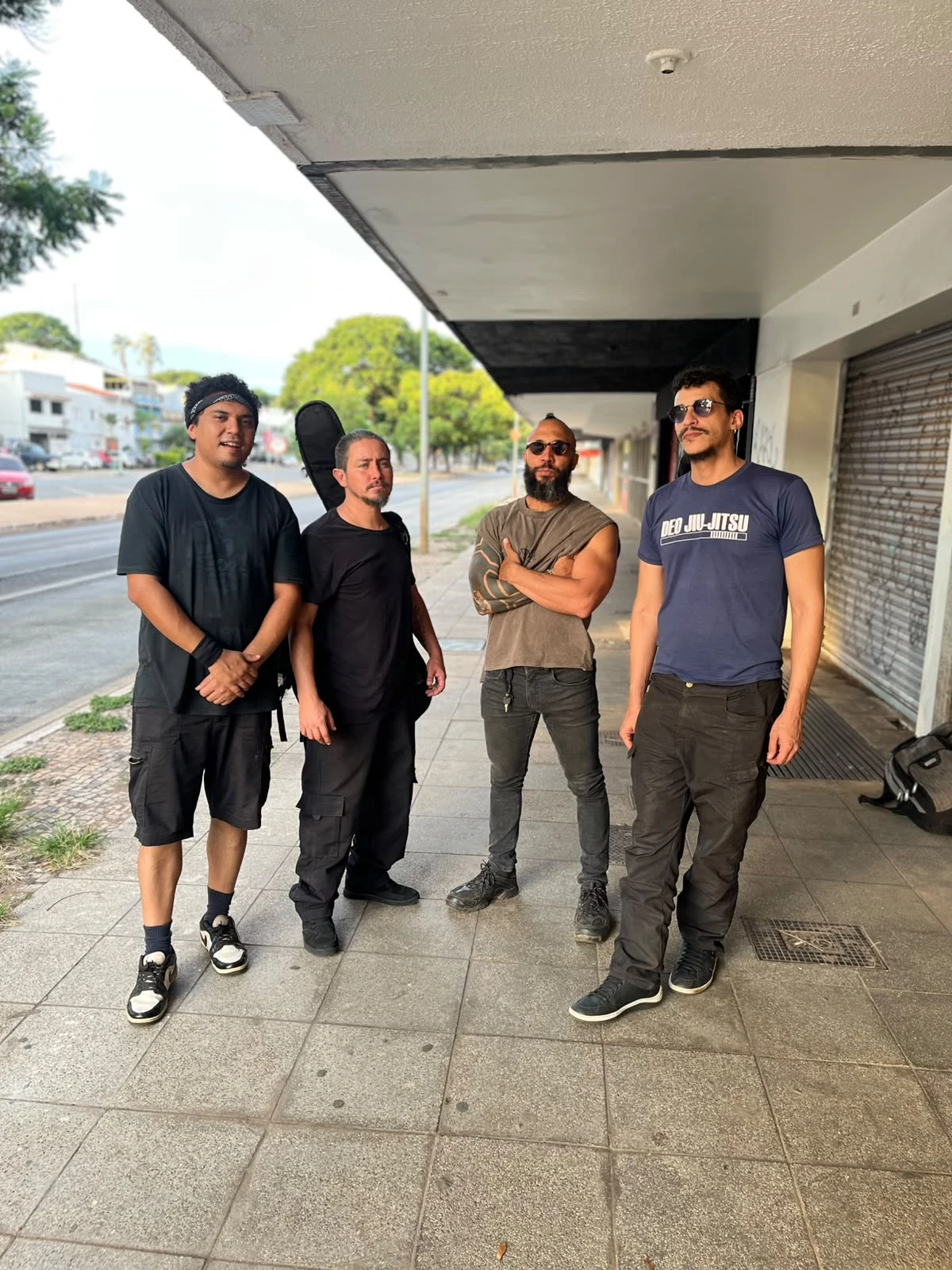 Fotografia dos quatro integrantes da The Lirius em Brasília